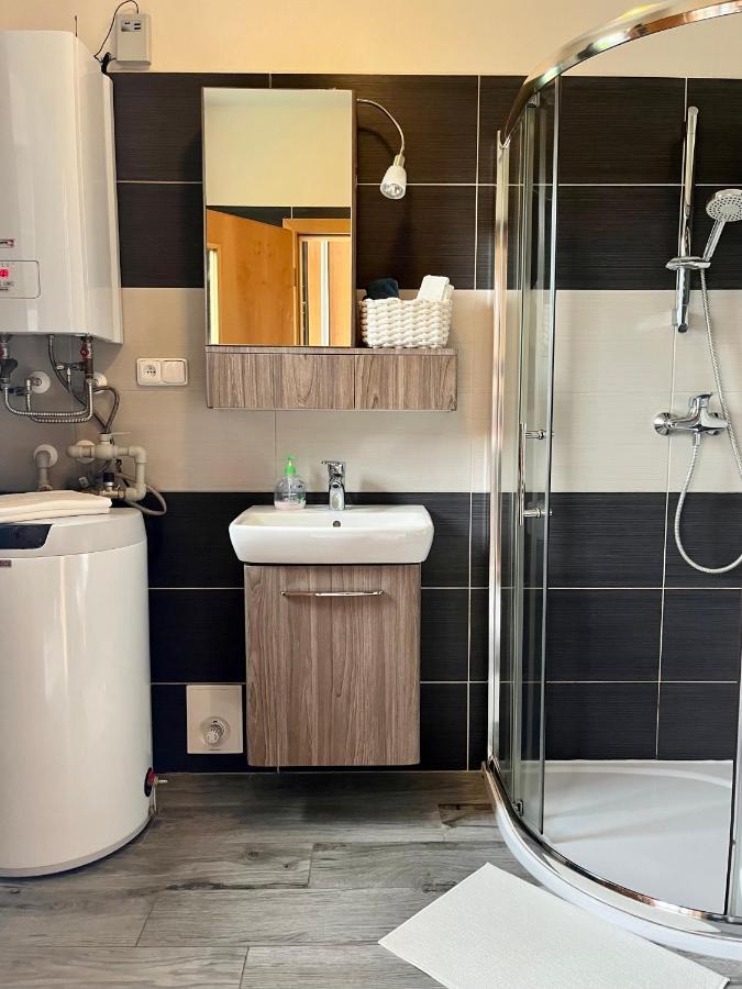 Apartman Plachetnice Frymburk Exteriör bild