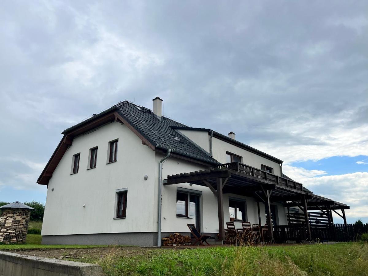 Apartman Plachetnice Frymburk Exteriör bild